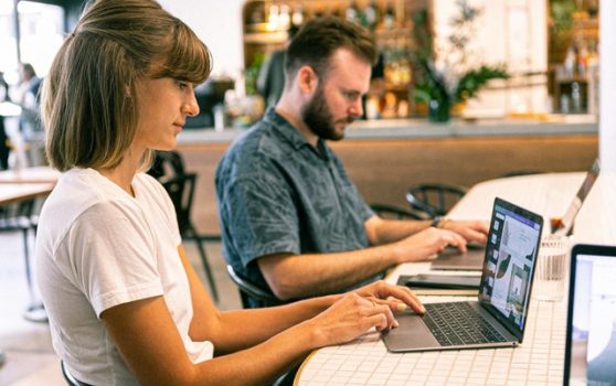 photo-of-woman-using-laptop-3194518 photo-of-woman-using-laptop-3194518